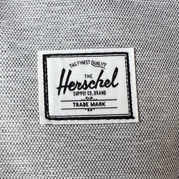 Hershel Little America Laptop Backpack Mid-Volume 17.0L in Pink, Gray, and Brown - Picture 6 of 6